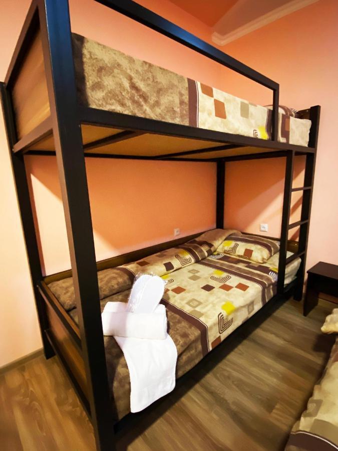 Domino Yerevan Hostel And Hotel Εξωτερικό φωτογραφία