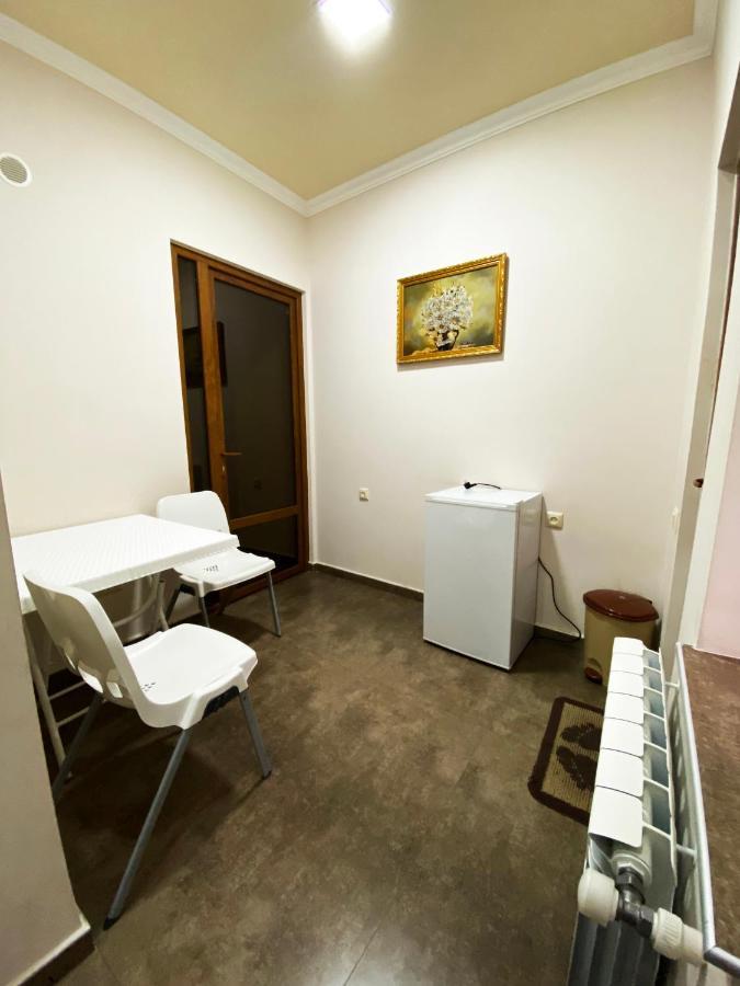 Domino Yerevan Hostel And Hotel Εξωτερικό φωτογραφία