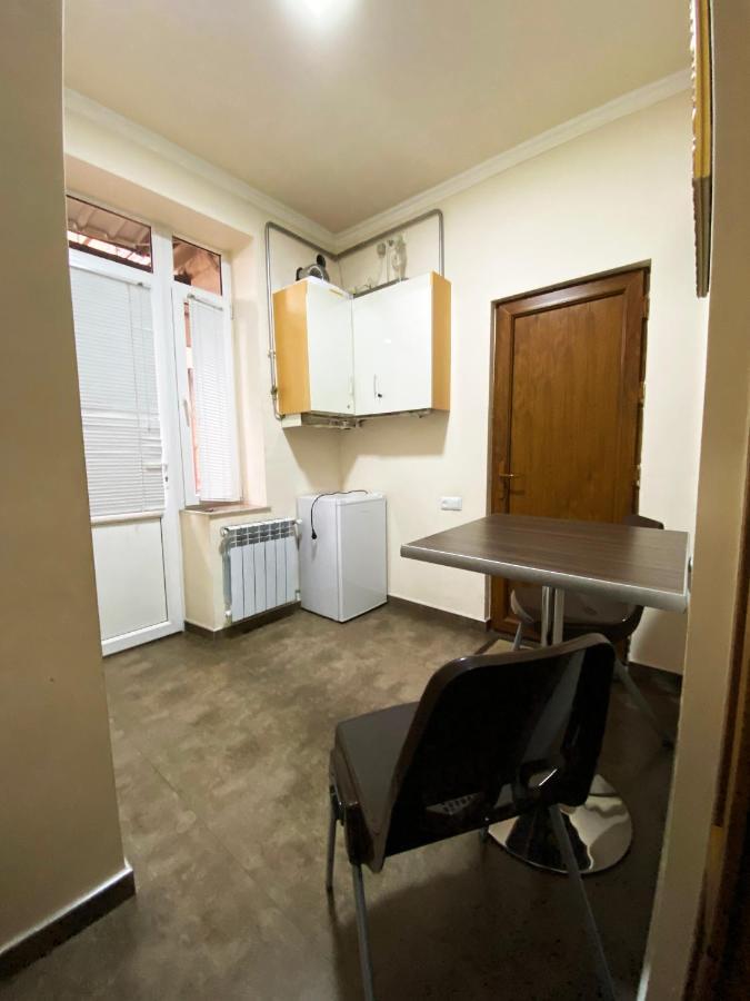 Domino Yerevan Hostel And Hotel Εξωτερικό φωτογραφία