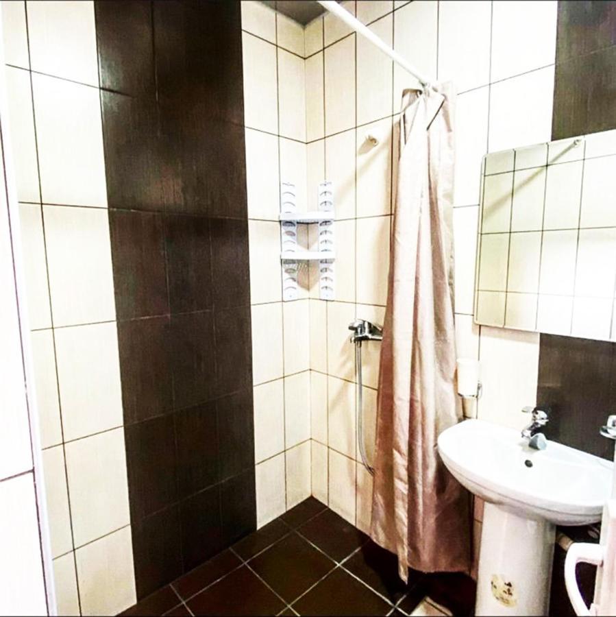 Domino Yerevan Hostel And Hotel Εξωτερικό φωτογραφία