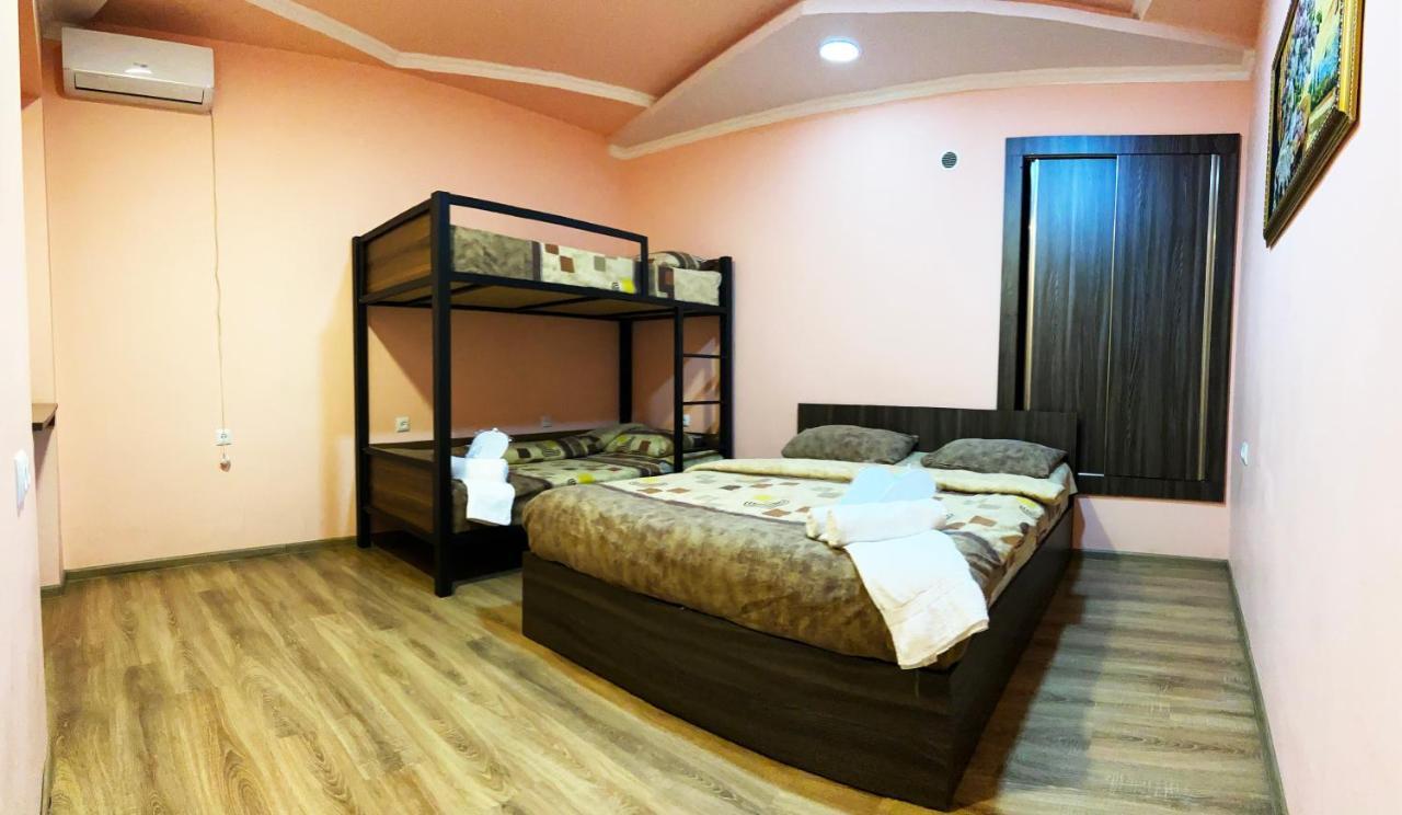 Domino Yerevan Hostel And Hotel Εξωτερικό φωτογραφία