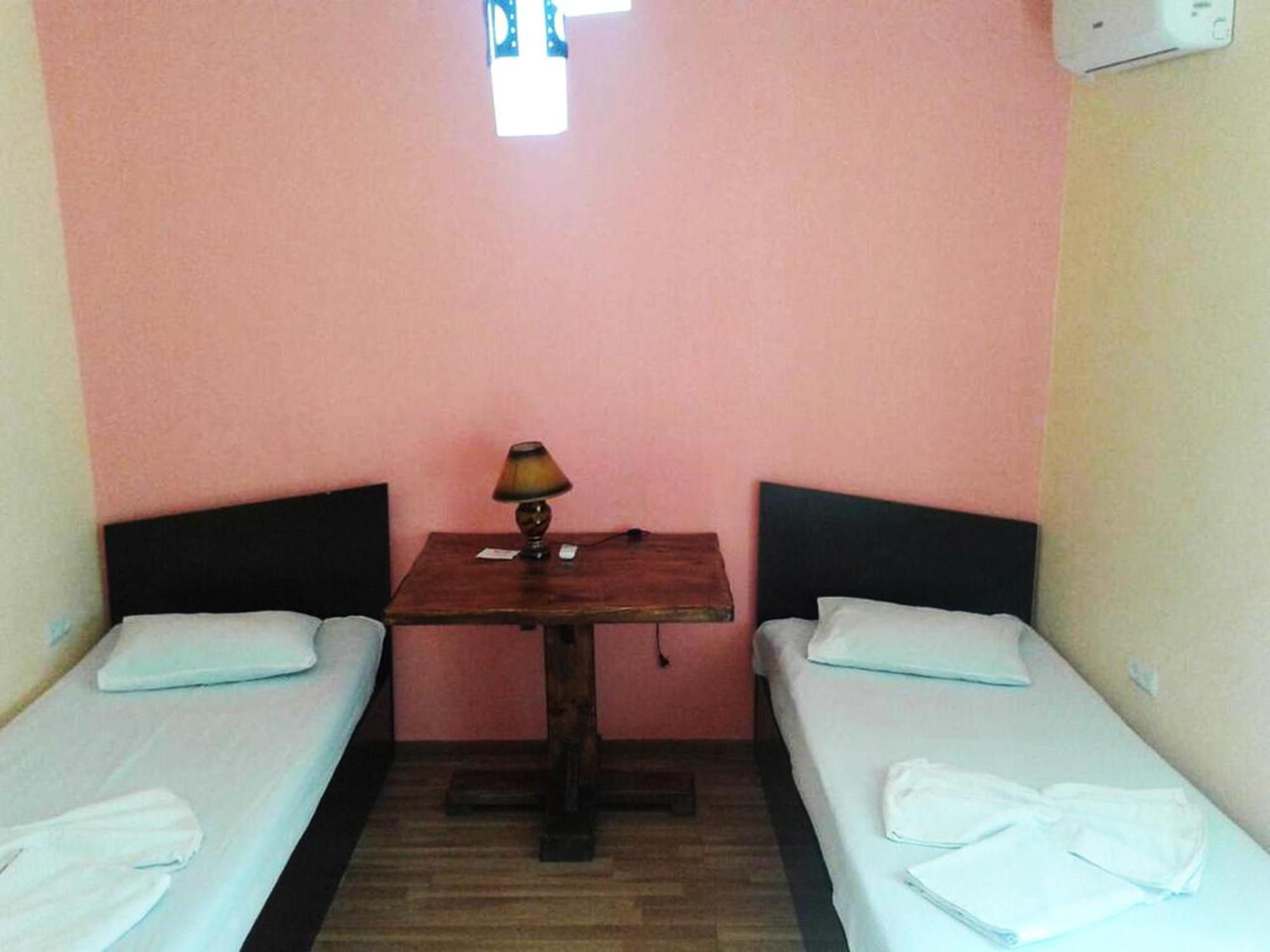 Domino Yerevan Hostel And Hotel Δωμάτιο φωτογραφία